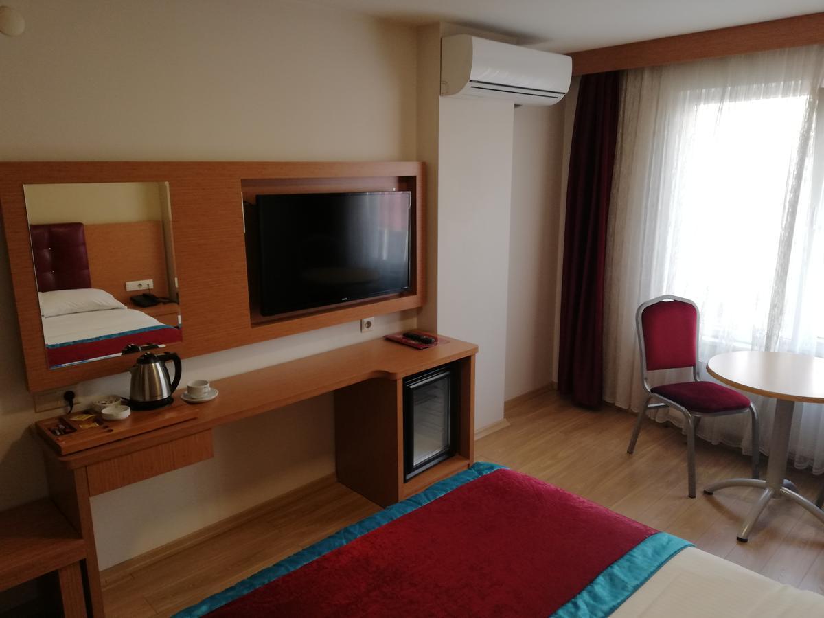 Bursa Sahin Hotel Exterior photo